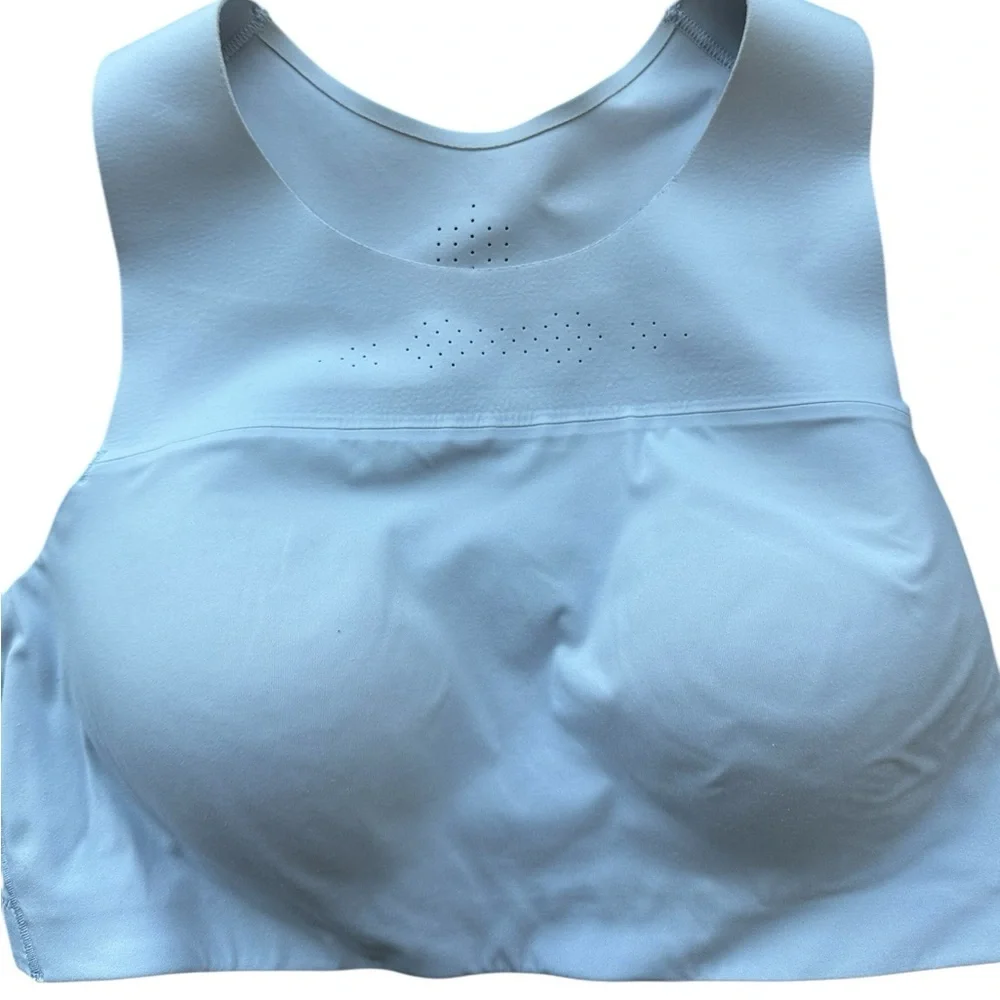Chantelle Women's Low Impact Active Bra Light Grey Size M